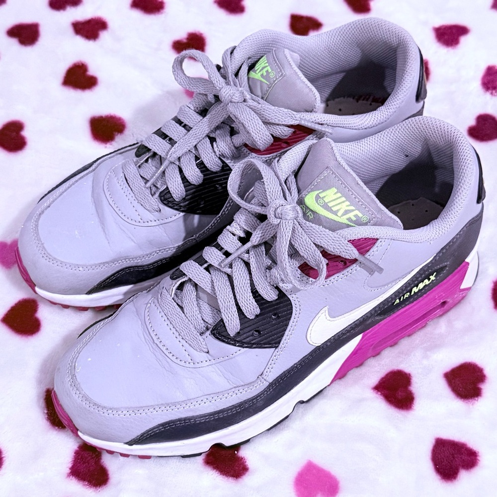 Nike Air Max Women's Sneakers, Light Gray and Magenta Sz 7Y Womens 9 Great - Picture 1 of 6